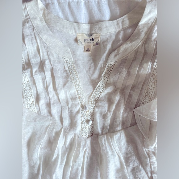 Perch By Blu Pepper Size 1XL Cream Tank Top Crochet accenting and buttons NWOT - Picture 1 of 5